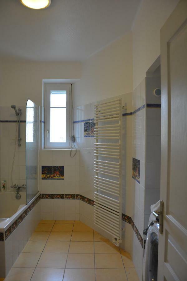 Jacques Melchior Meuble De Tourisme 3 Etoiles Intra Muros Saint-Malo Exterior photo